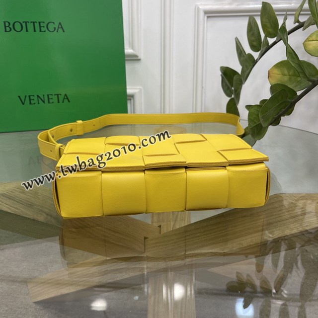 Bottega veneta高端女包 KF0017 寶緹嘉Cassette肩背女包 BV新款放大編織斜挎包  gxz1382